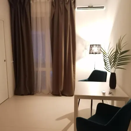 ホームステイ Urban *